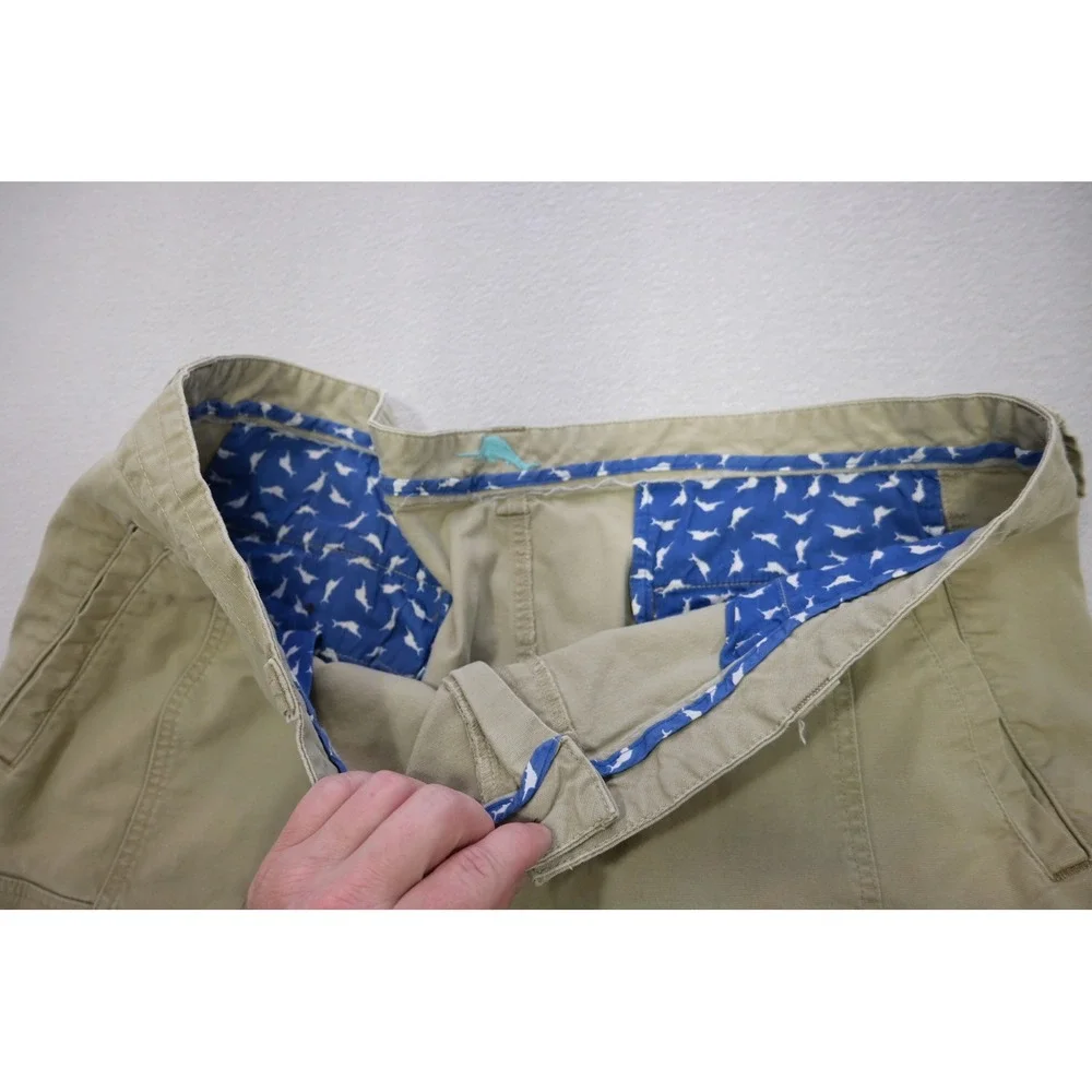 Tommy‎ Bahama Cargo Shorts Mens 44 Khaki Tan Tencel Cotton Stretch Excellent